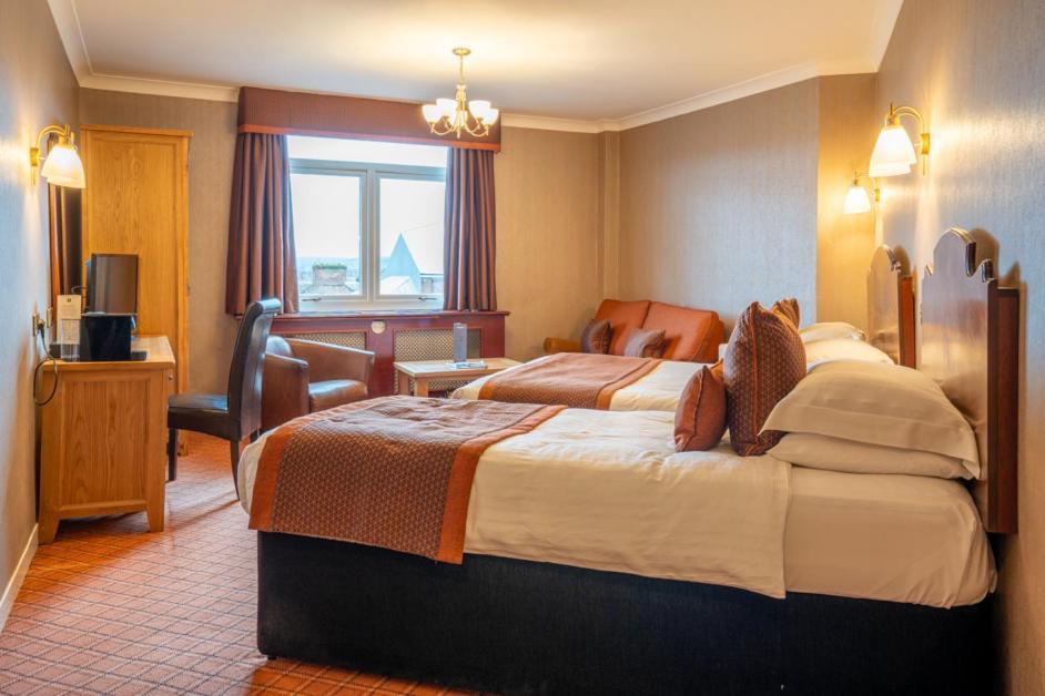 Cairndale Hotel & Spa Dumfries Eksteriør bilde